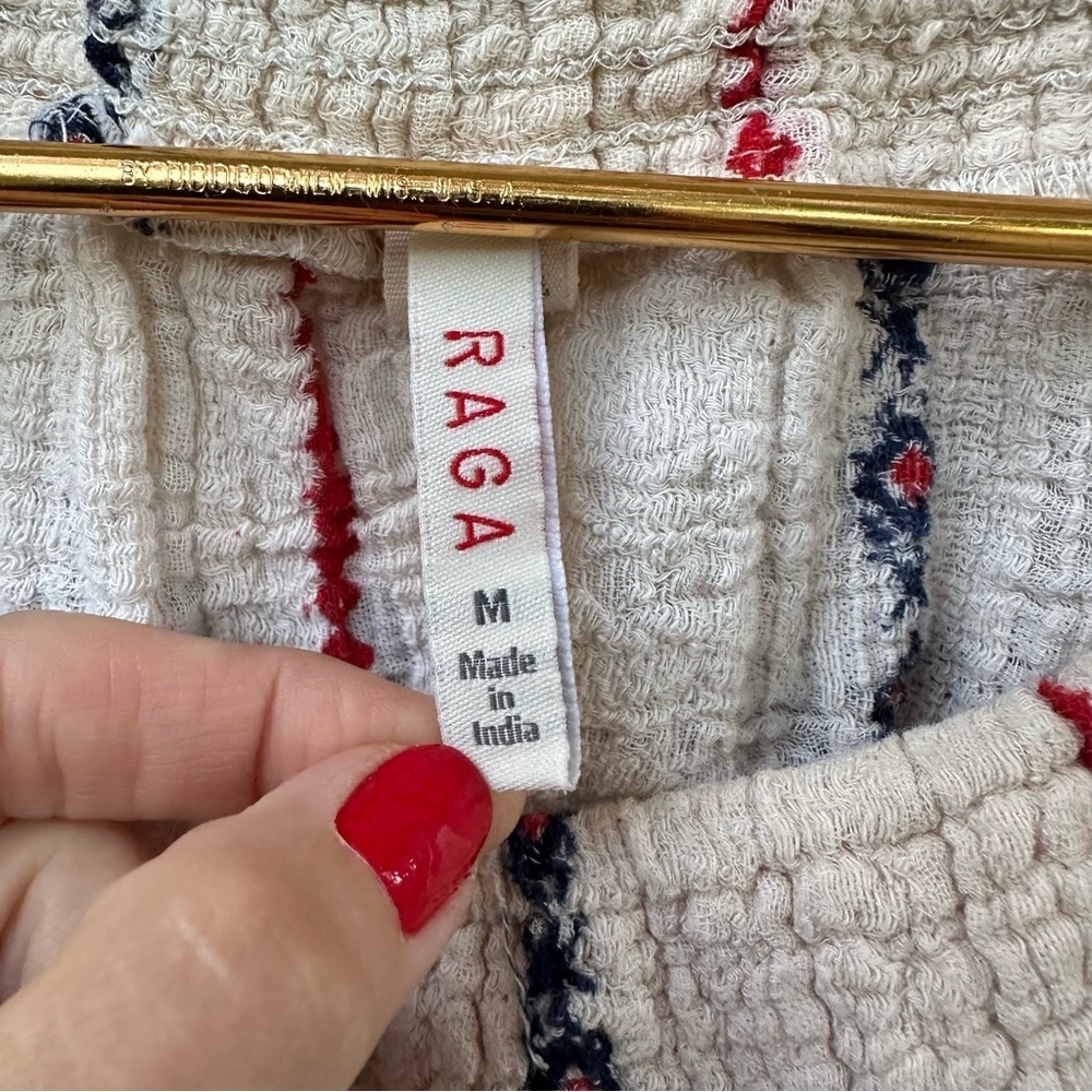 Anthropologie Raga Amalia Off Shoulder Cotton Gauze Peasant Top Ivory Blue Red M - Picture 6 of 11